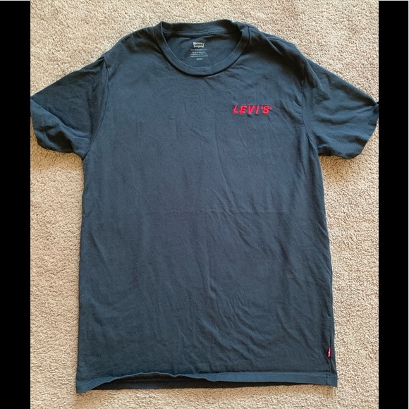 Levi’s plain black tee - Picture 1 of 5